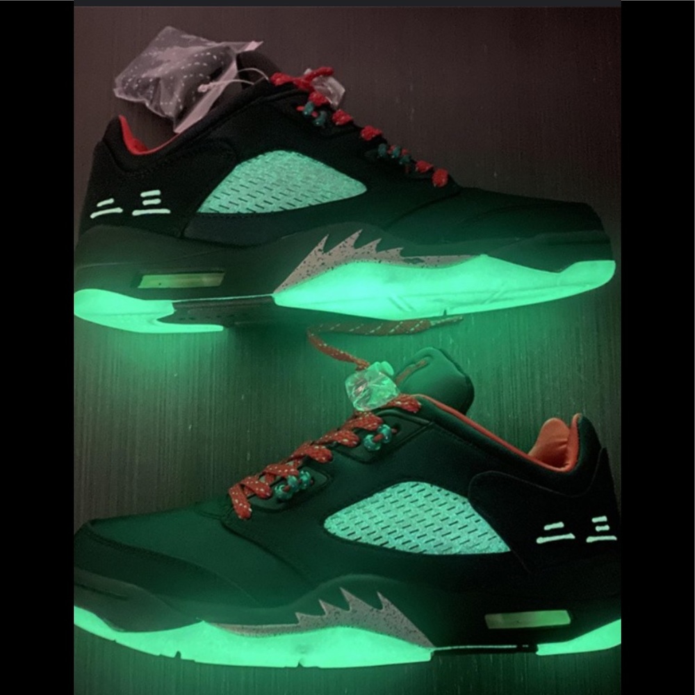 Nike air Jordan 5 low clot black/classic jade/fire red size 12.5 brand new